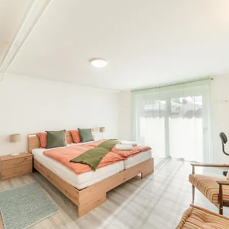 Bah Apartment Ljubljana Buitenkant foto