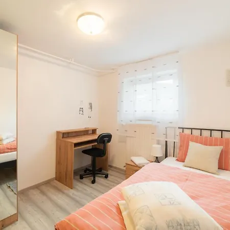 Bah Apartment Ljubljana Buitenkant foto
